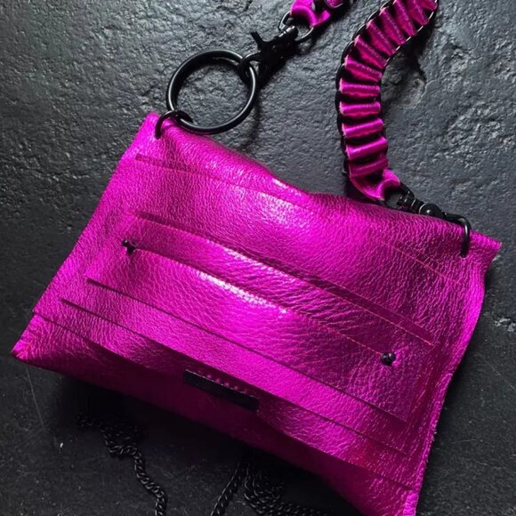 David Galan- All leather Metallic Pink - Crossbody- NWT - Picture 2 of 2